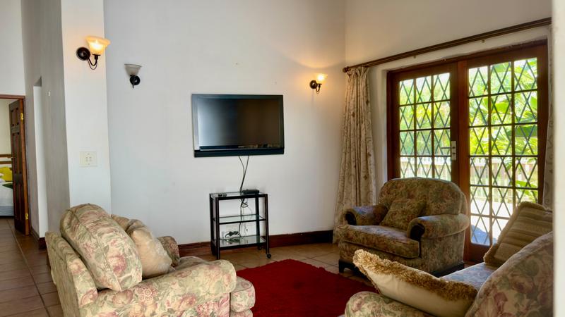 9 Bedroom Property for Sale in Hout Bay Western Cape